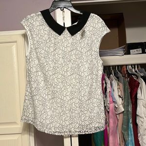 NWT lace express top